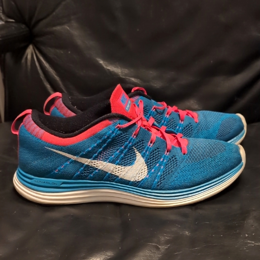 Nike Flyknit One+  -  "Neon Turquoise/Blue-Pink Flash"